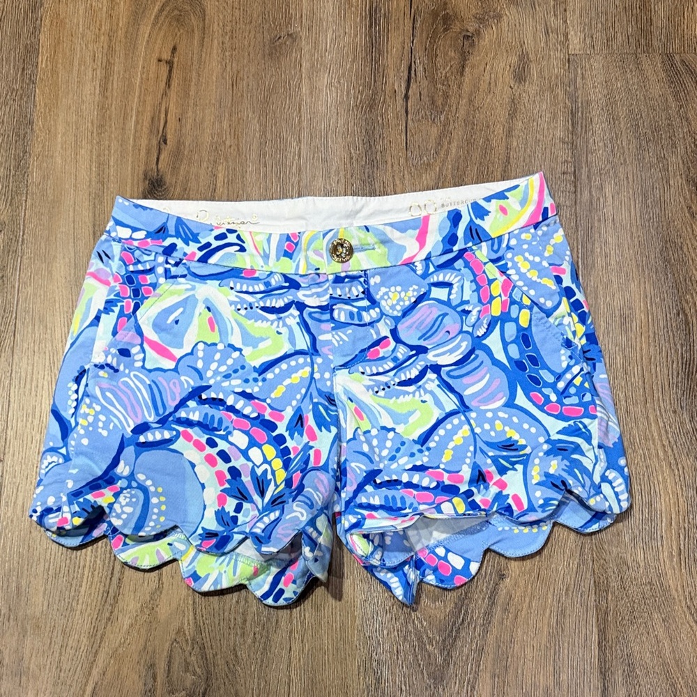 Lilly Pulitzer Scallop Hem Shorts